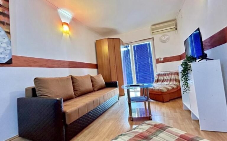 Студия 29 m2 в районе отеля Mосква в Будве!