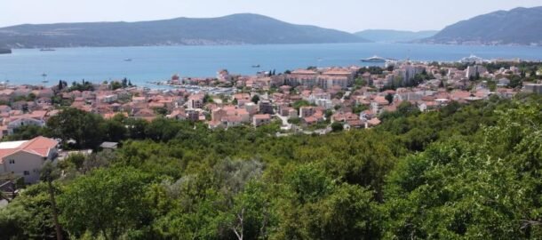 Участок в Тивате — 1240 м² с согласованным проектом!