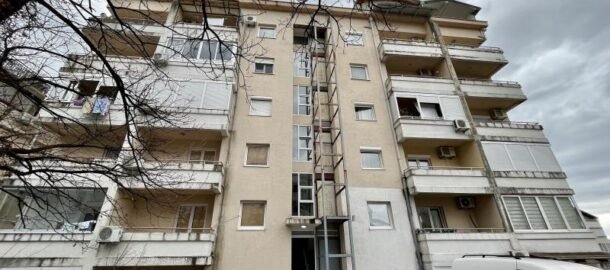 Odlična garsonjera 27 m2 u Budvi, Podkošljun!