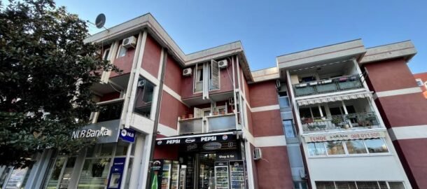 4-х комнатная квартира в центре Будвы в здании NLB банка!