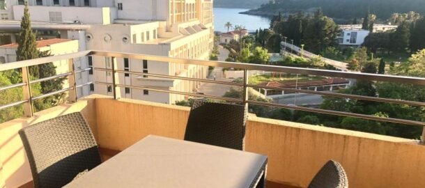 3-комнатная квартира с паркингом у отеля Сплендид!