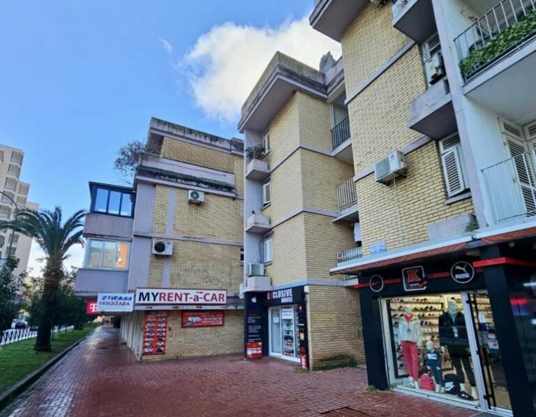 Two-bedroom apartment in the center of Budva, opposite TQ Plaza