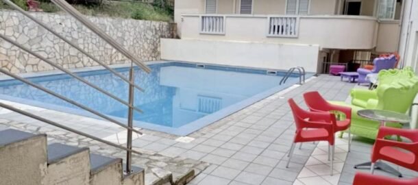 Jednosoban stan sa bazenom u Petrovcu