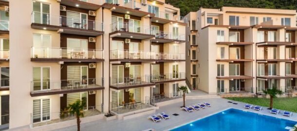 Jednosoban stan u Dream Hill Residence sa bazenom i pogledom na more u mirnom predgrađu Budve