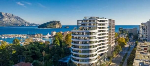 Jednosoban stan u Royal Gardens u centru Budve na godinu dana