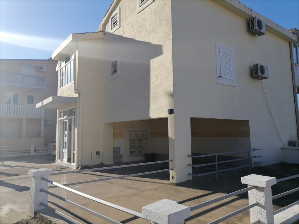 One-bedroom apartment for rent in Petrovets