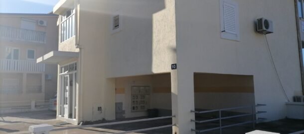 One-bedroom apartment for rent in Petrovets